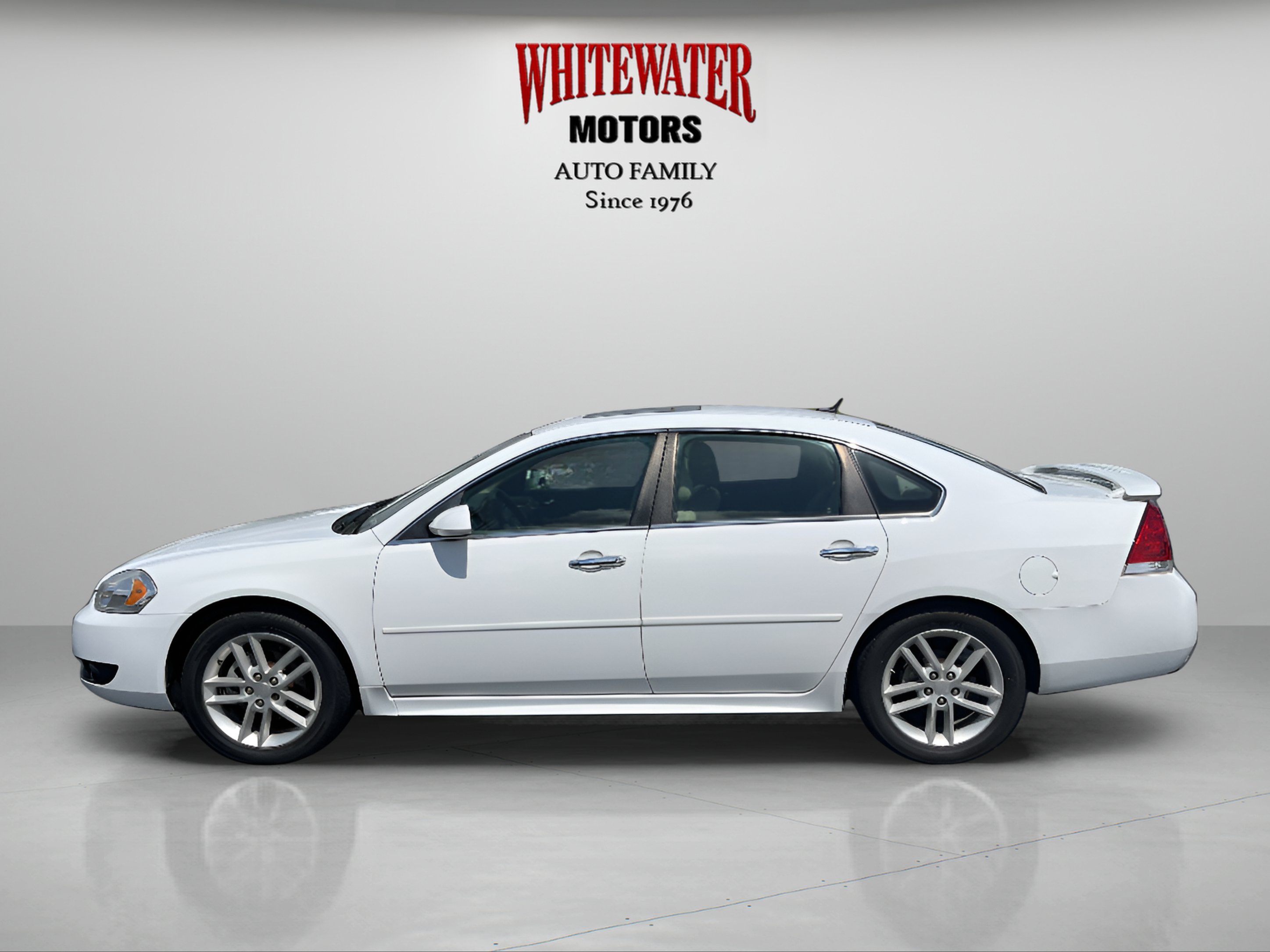 Used 2016 Chevrolet Impala LTZ FWD image 2