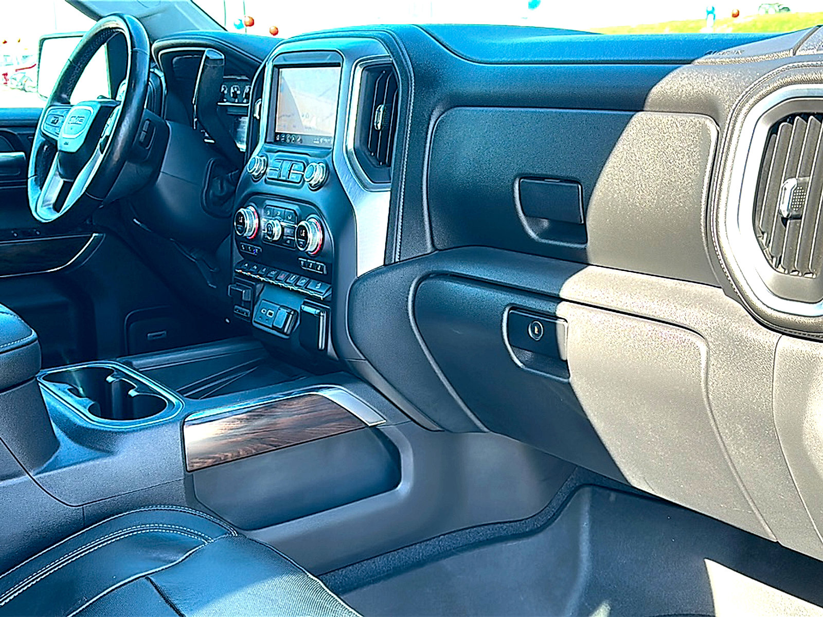 Used 2019 GMC Sierra 1500 SLT w/ SLT Premium Plus Package image 22