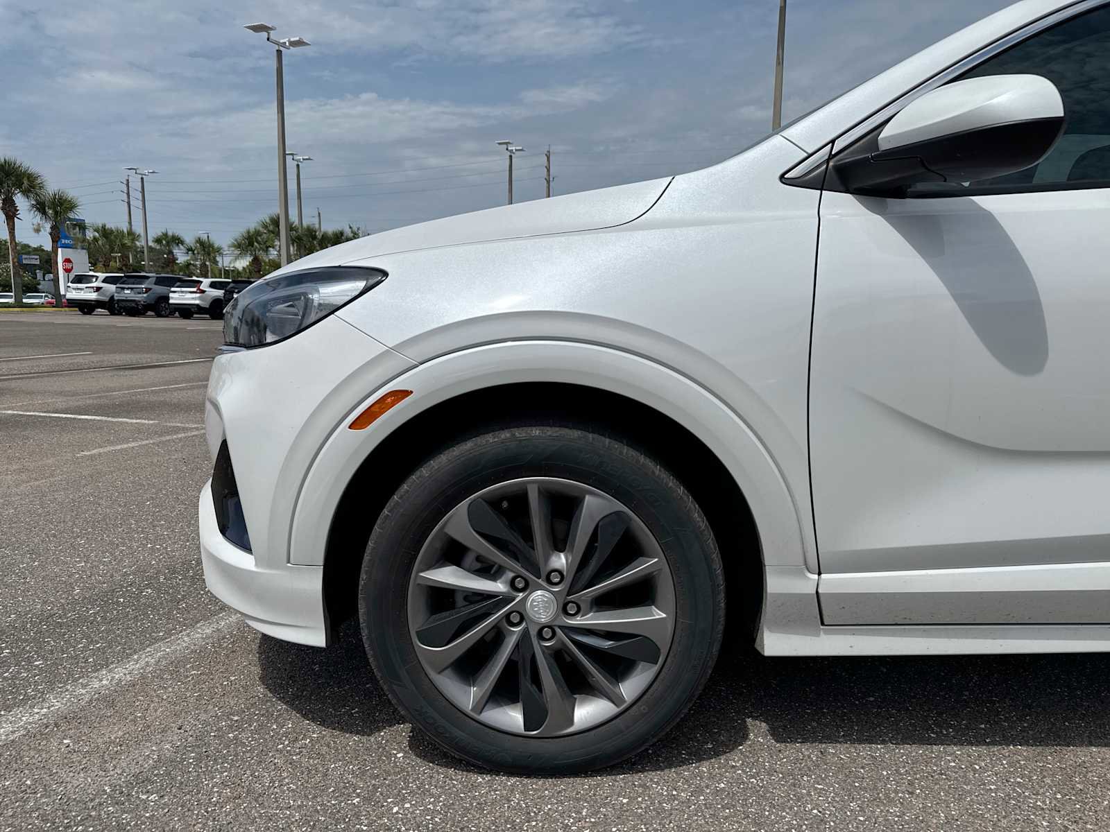 Used 2022 Buick Encore GX Select w/ Sport Touring Package FWD image 11