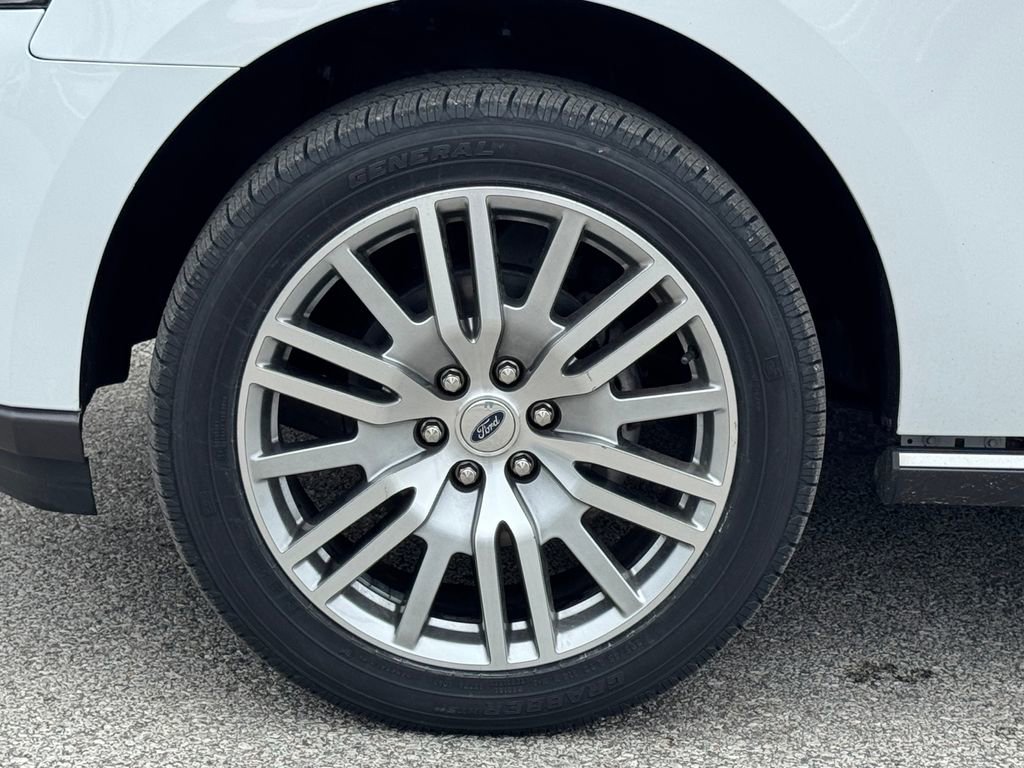 Used 2024 Ford Expedition Limited image 42