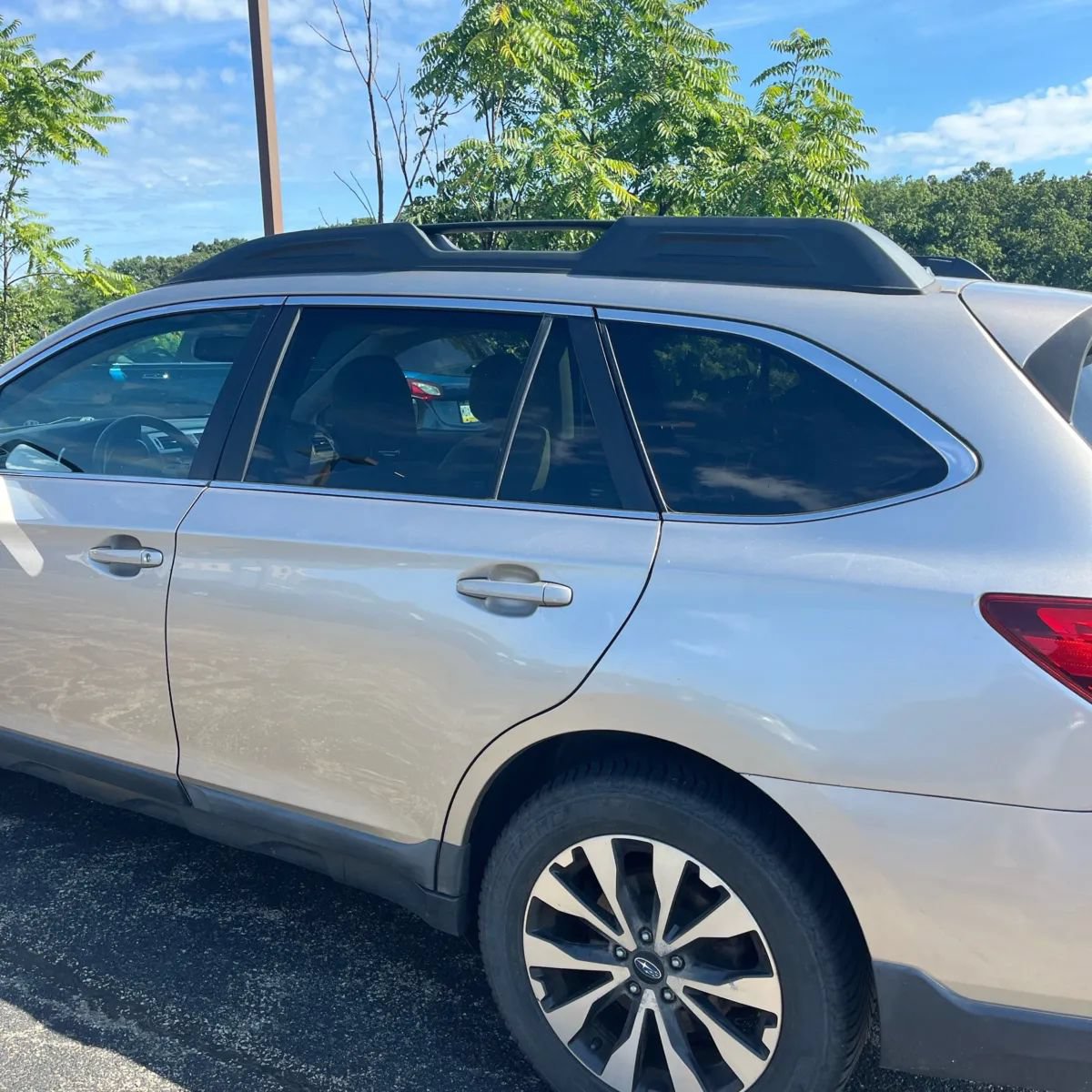 Used 2015 Subaru Outback 2.5i Limited AWD/4WD image 5