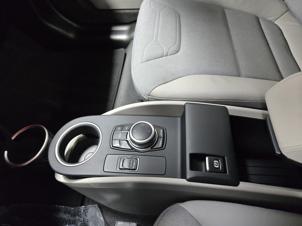 Used 2018 BMW i3 w/ Range Extender image 27