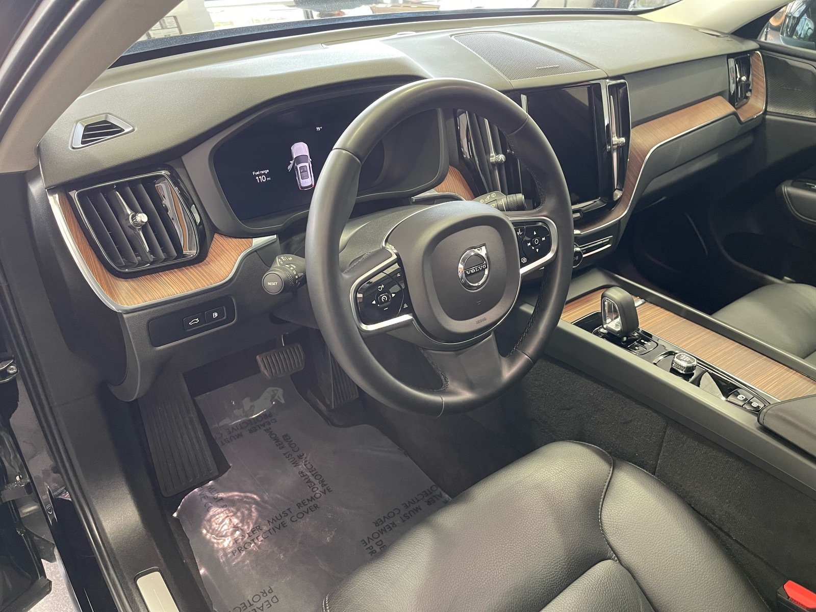 Used 2024 Volvo XC60 T8 Plus AWD/4WD image 24