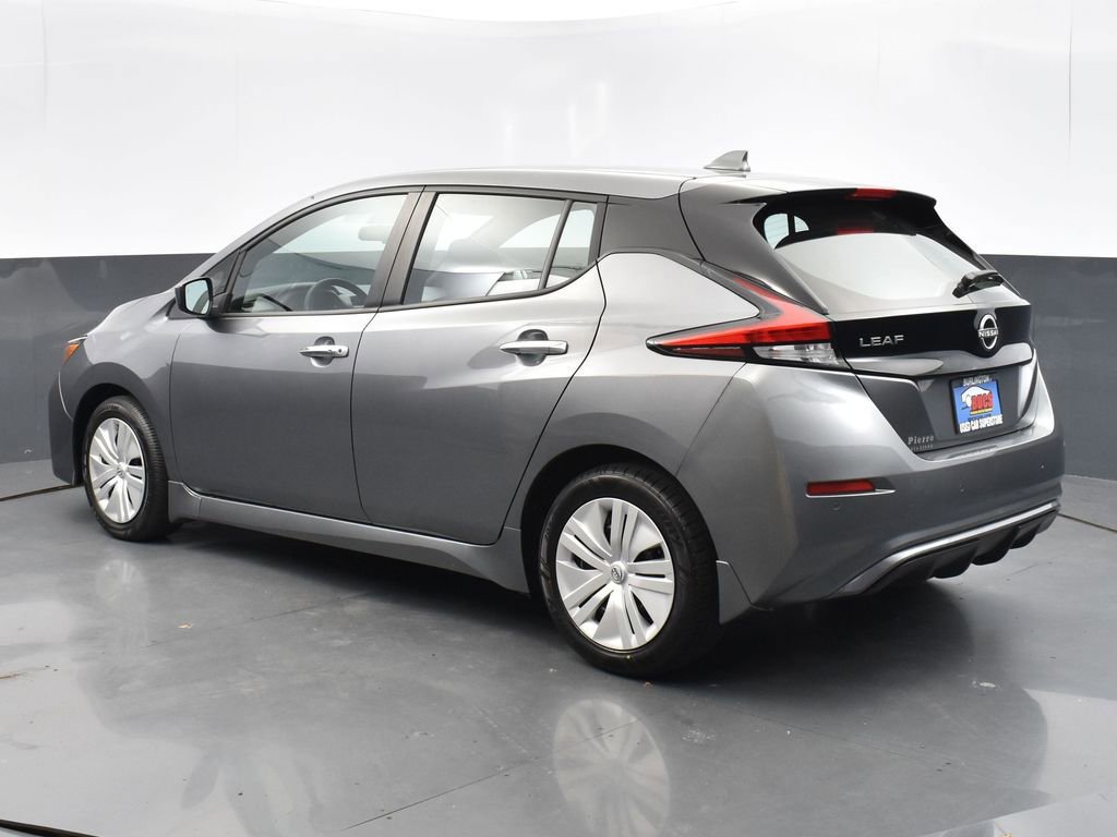 Used 2023 Nissan Leaf S image 2