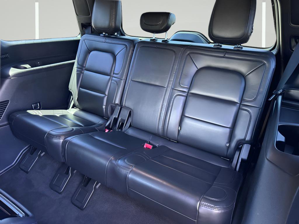 Used 2021 Lincoln Navigator Reserve AWD/4WD image 26