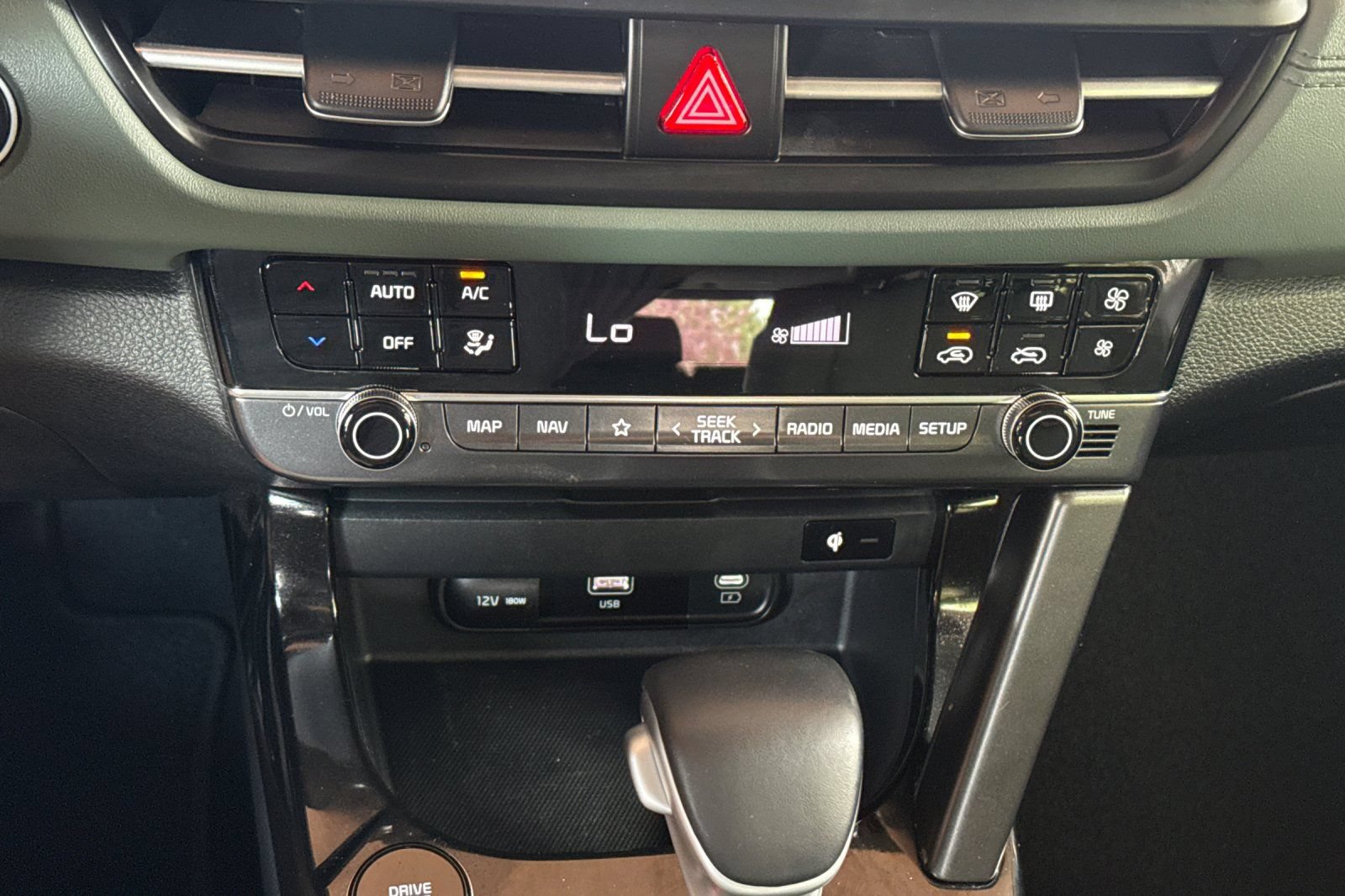Used 2024 Kia Seltos SX w/ SX Sunroof Package AWD/4WD image 29