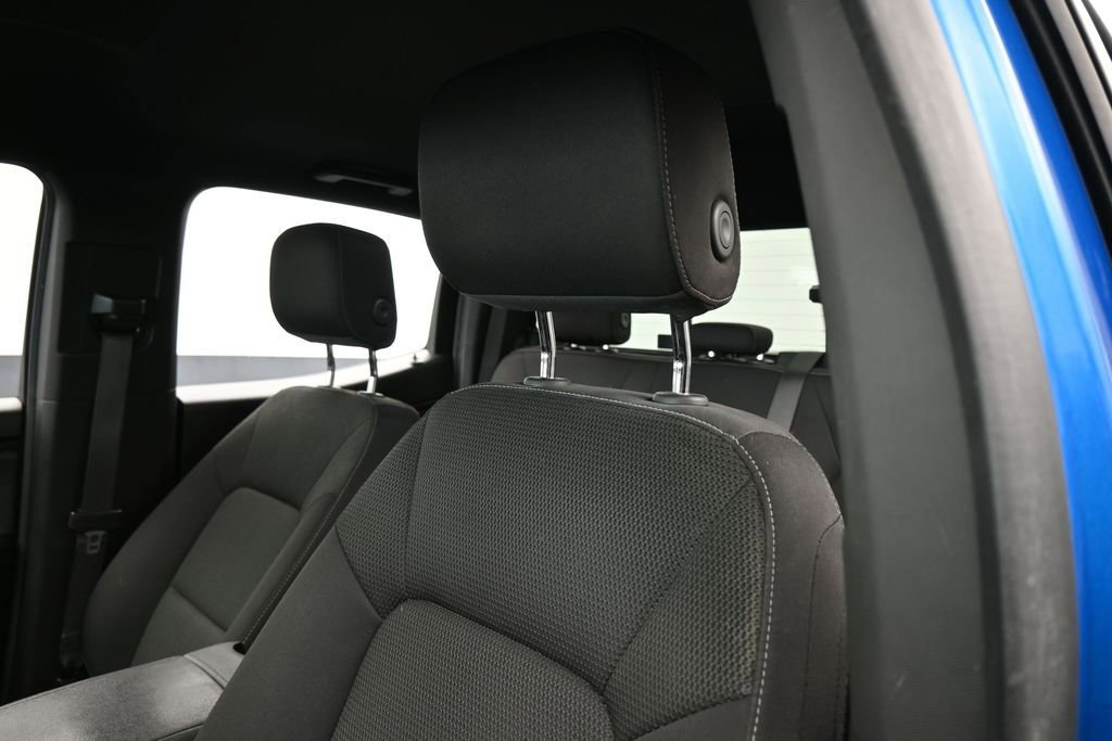 Used 2023 Chevrolet Colorado LT w/ LT Convenience Package II AWD/4WD image 16