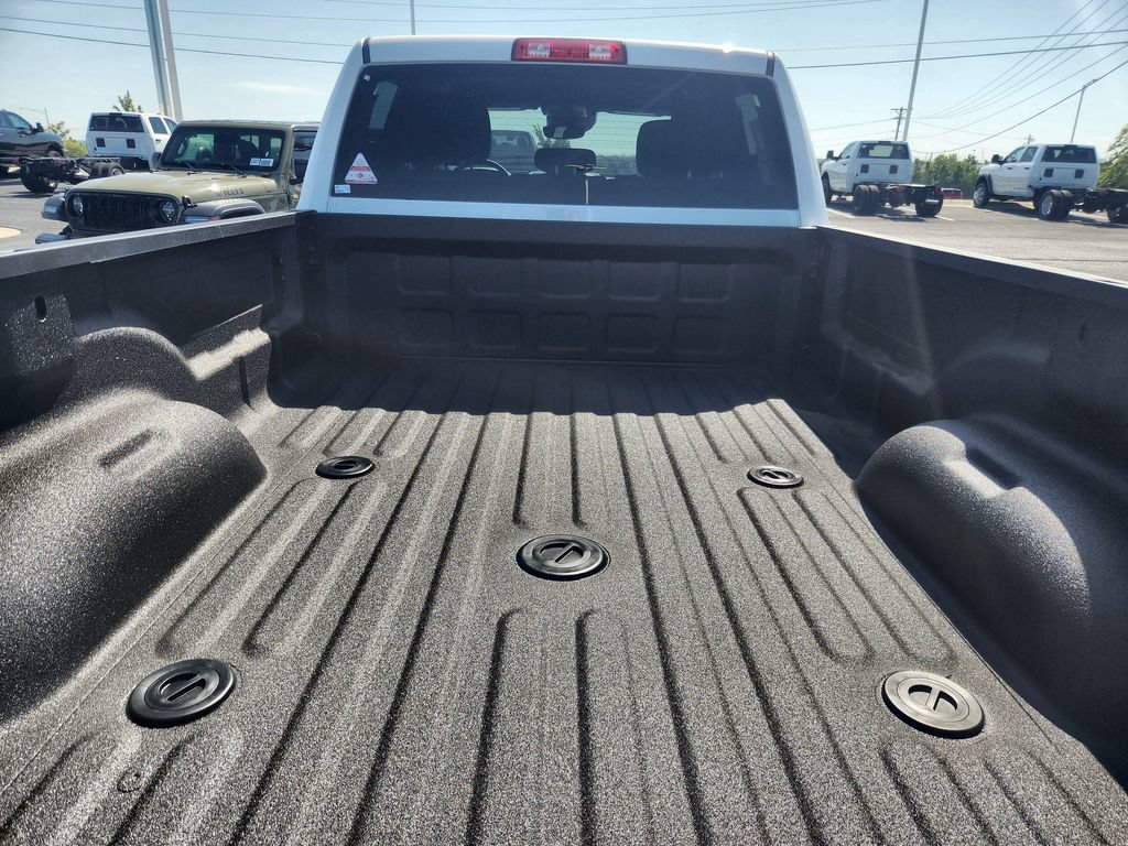 New 2026 RAM 3500 Big Horn AWD/4WD image 22