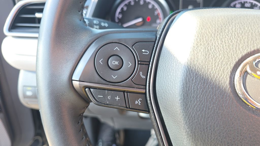 Used 2023 Toyota Camry SE w/ Convenience Package FWD image 19