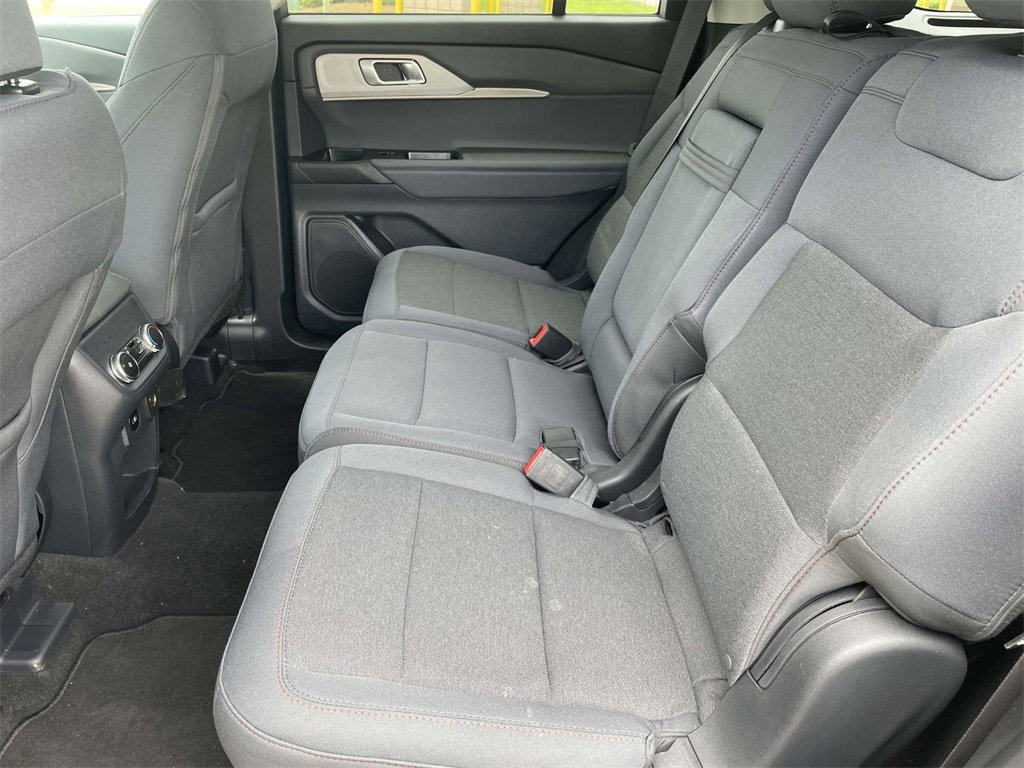 New 2025 Ford Explorer Active image 11