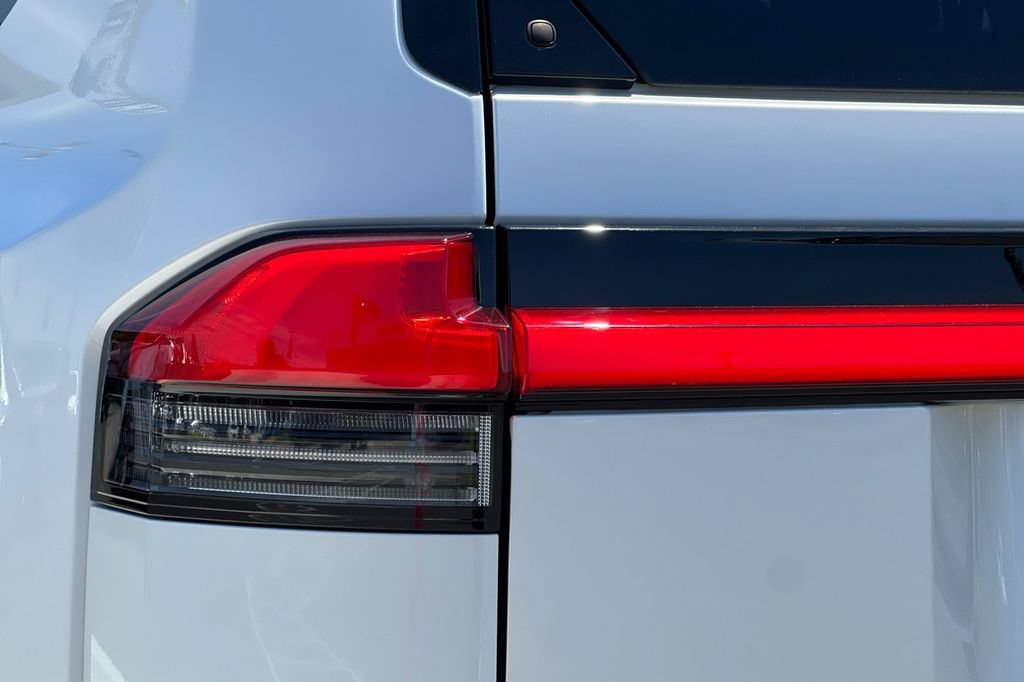 New 2026 Lexus GX 550 AWD/4WD image 11