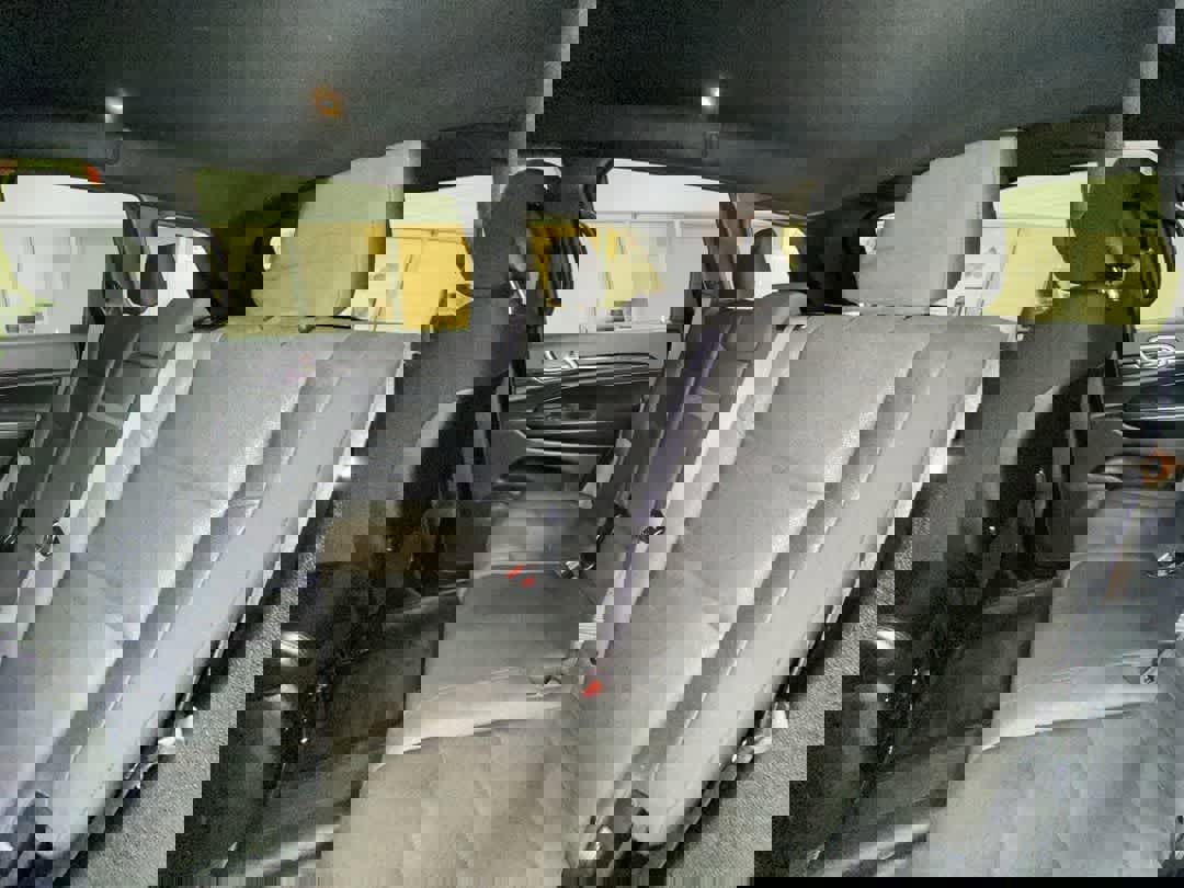 Used 2020 Jeep Grand Cherokee Laredo image 23