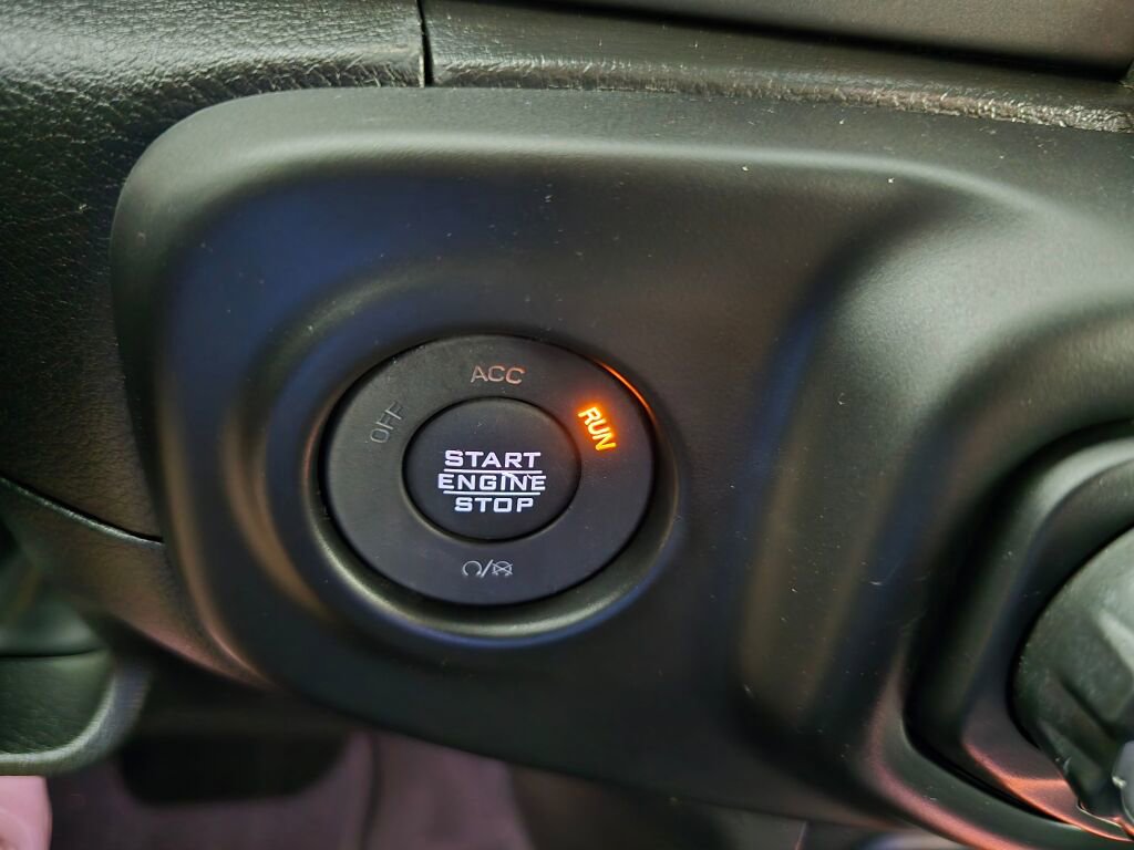 Used 2022 Jeep Wrangler Unlimited Sport image 28
