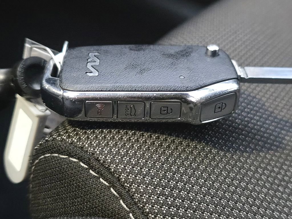 Used 2024 Kia Forte LXS image 32