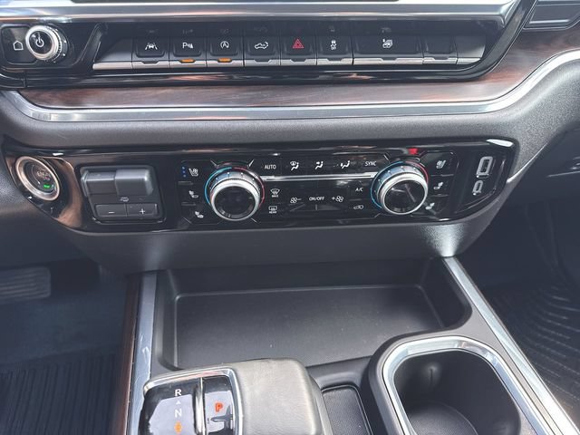 Used 2024 GMC Sierra 1500 SLT w/ SLT Premium Plus Package AWD/4WD image 18