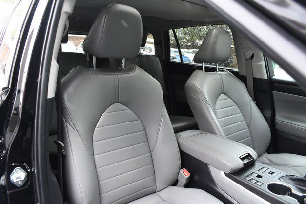 Used 2023 Toyota Highlander XLE AWD/4WD image 27