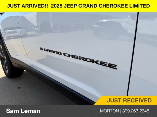 New 2025 Jeep Grand Cherokee Limited w/ Black Appearance Package image 5