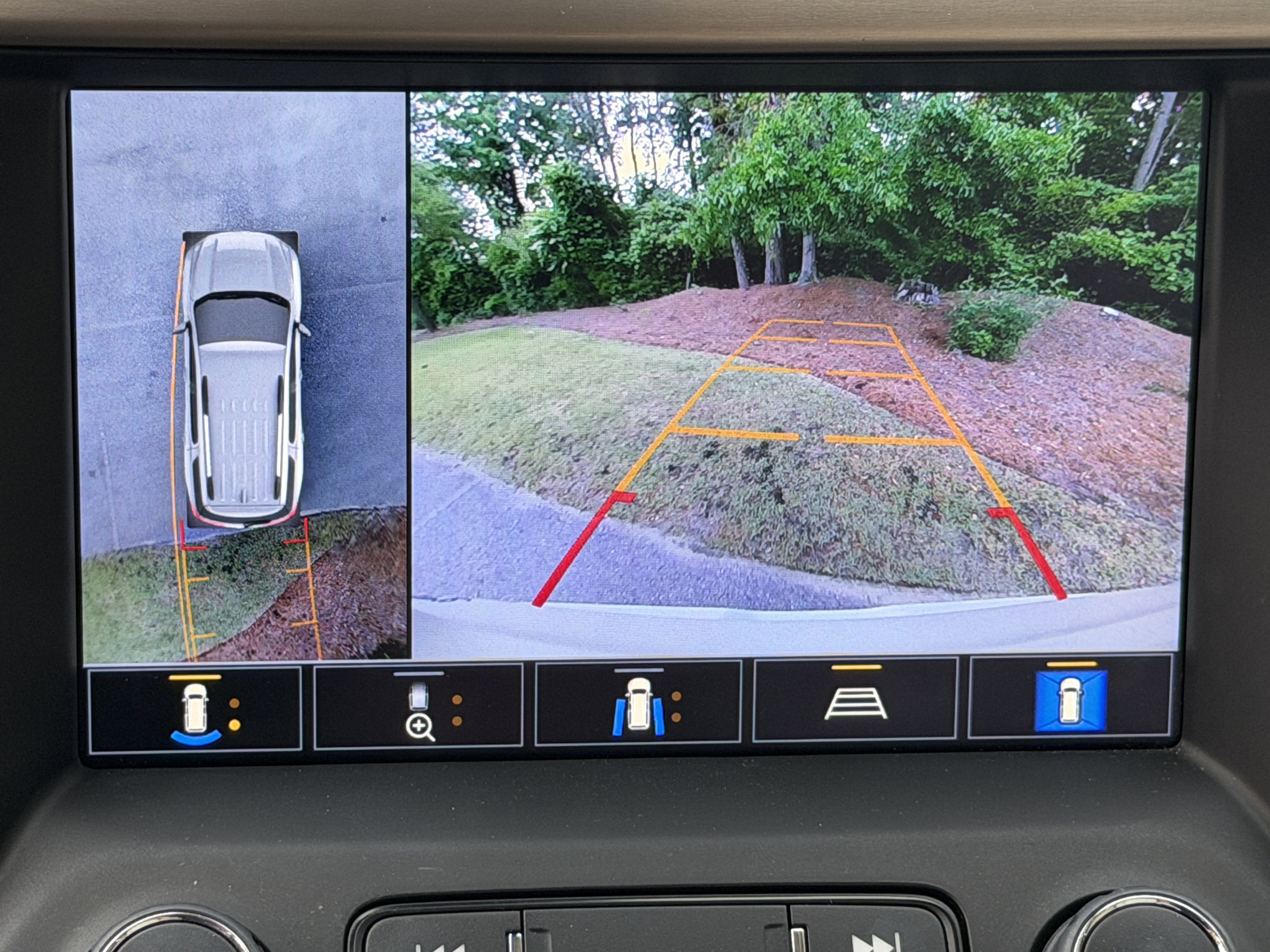 Used 2023 GMC Acadia Denali w/ Denali Technology Package FWD image 18