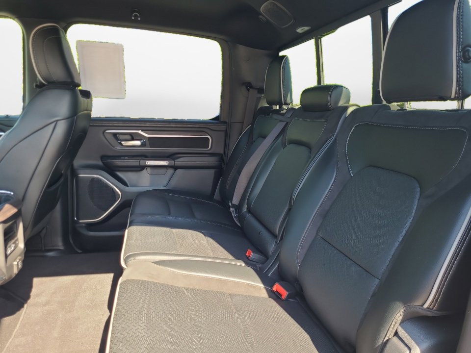 Certified 2025 RAM 1500 Laramie AWD/4WD image 15