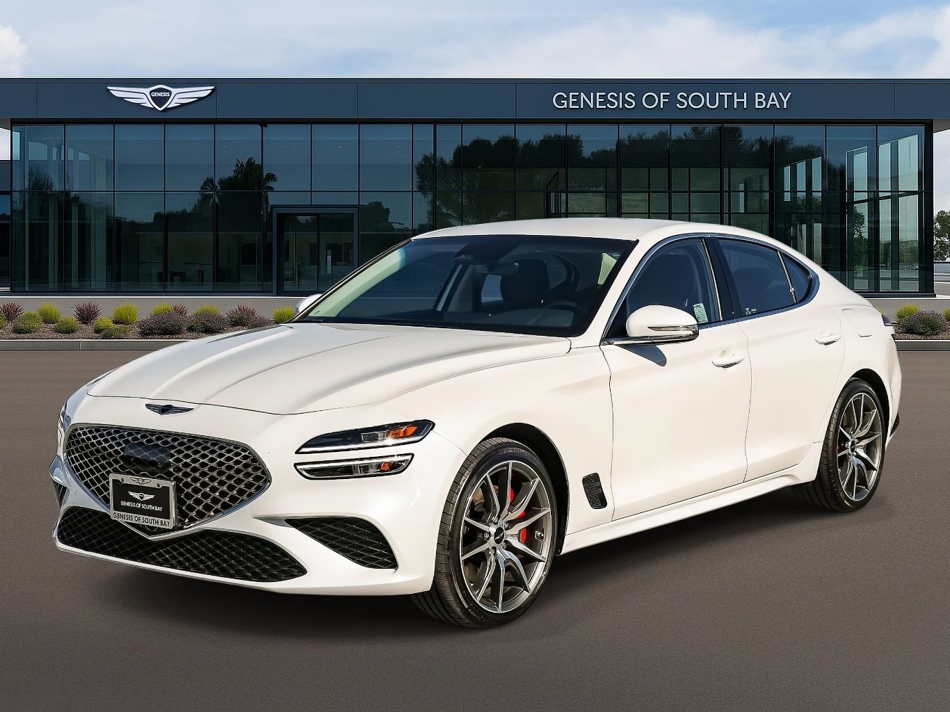 Used 2025 Genesis G70 2.5T image 1