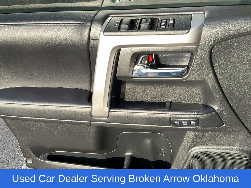 Used 2023 Toyota 4Runner Limited image 4