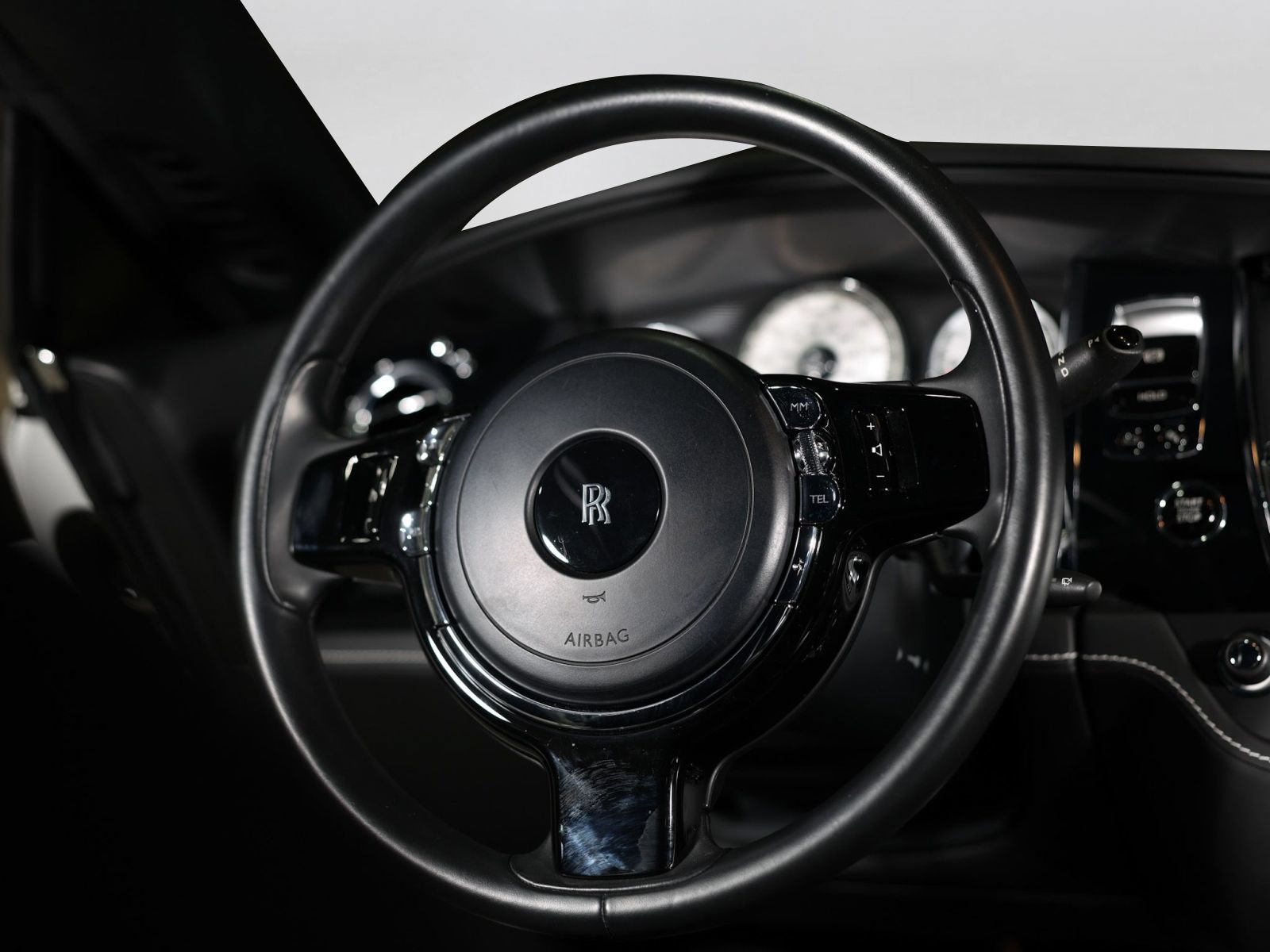 Used 2019 Rolls-Royce Wraith RWD image 50