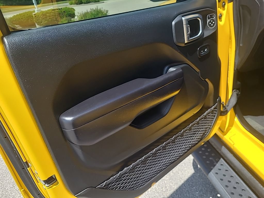 Used 2021 Jeep Wrangler Unlimited Rubicon AWD/4WD image 12
