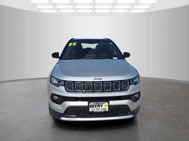 Used 2025 Jeep Compass Limited AWD/4WD image 3