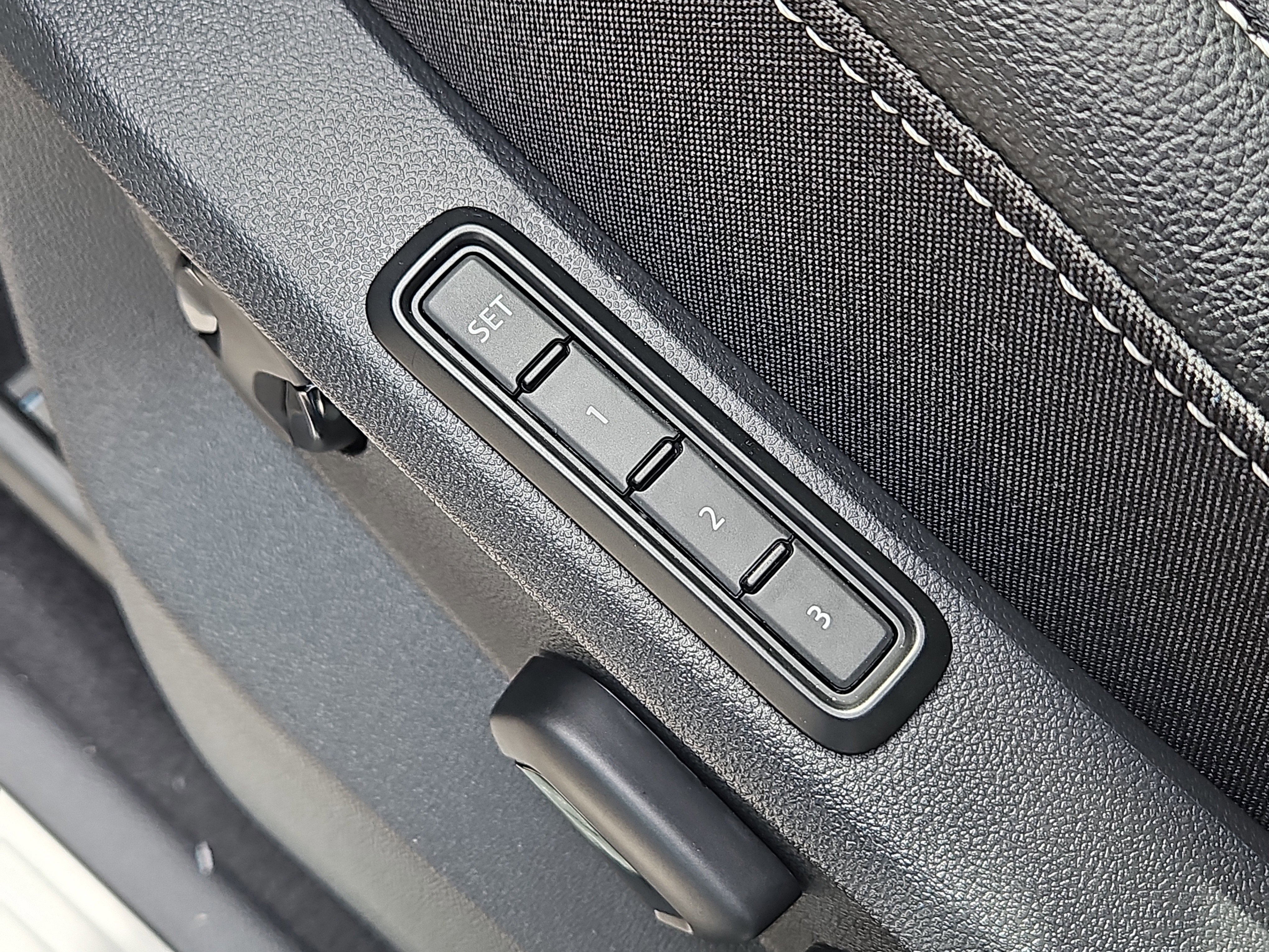 New 2026 Volkswagen Atlas SEL image 13