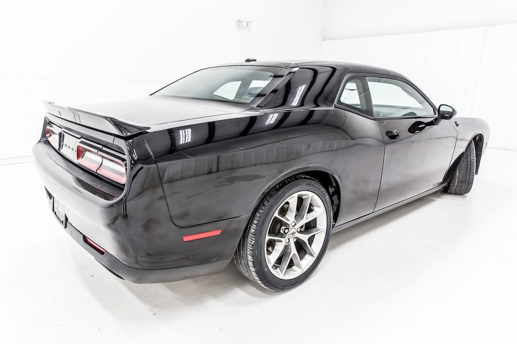 Used 2022 Dodge Challenger GT image 8