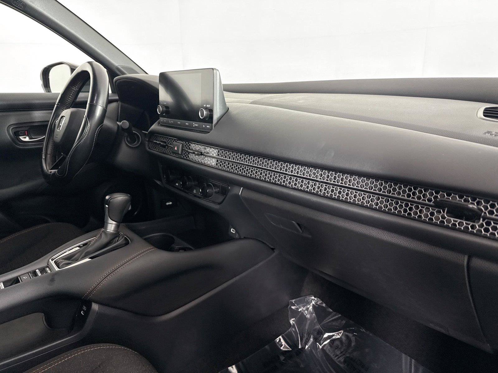 Used 2024 Honda HR-V Sport image 36