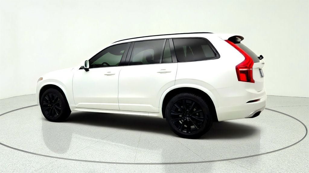 Used 2021 Volvo XC90 T6 Momentum AWD/4WD image 7