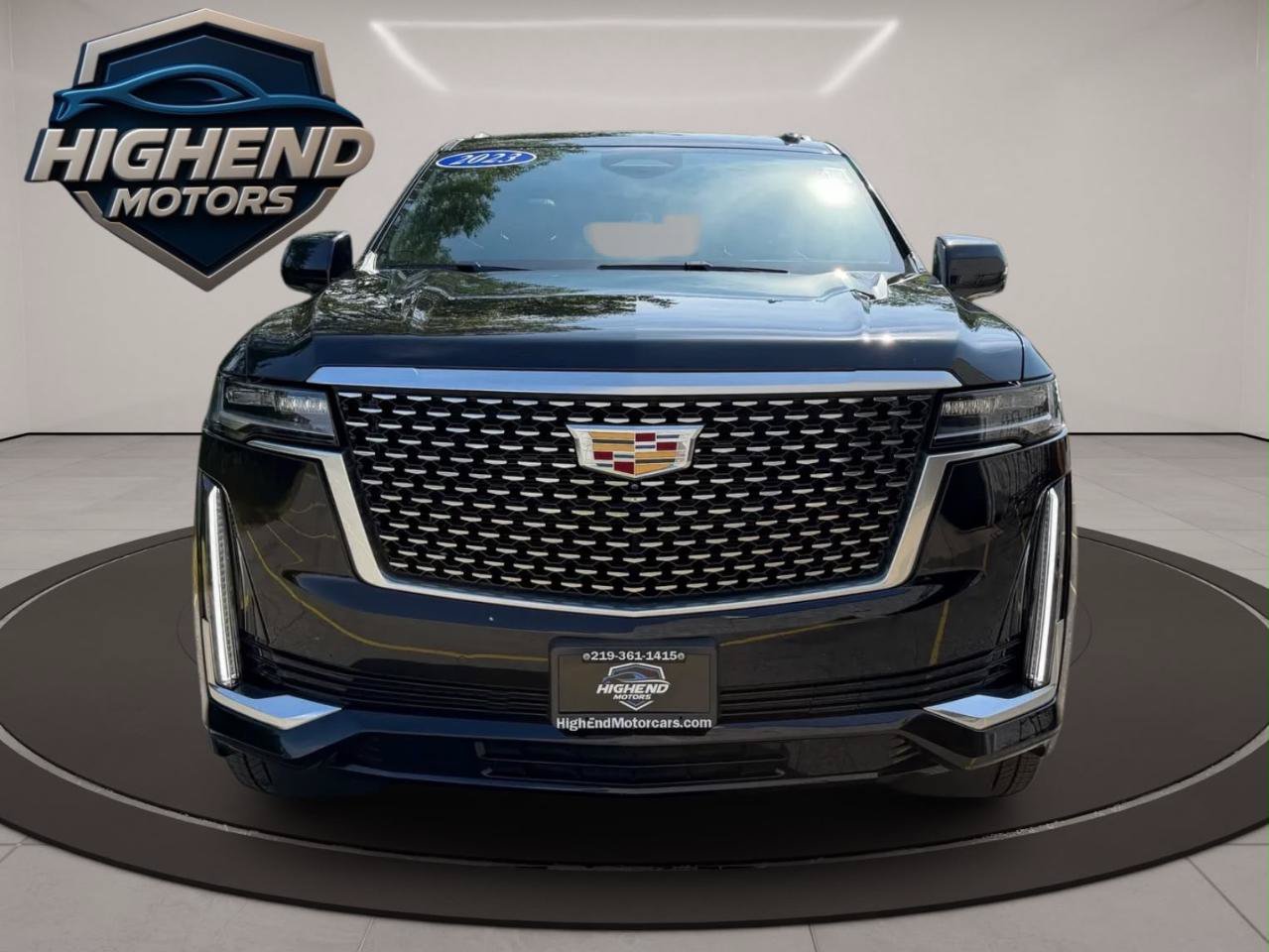 Used 2023 Cadillac Escalade Premium Luxury w/ LPO, Floor Liner Package AWD/4WD image 9