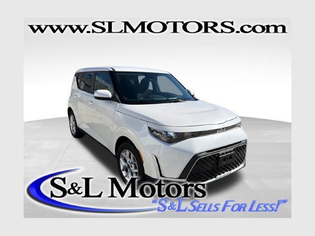 Used 2025 Kia Soul LX w/ LX Technology Package