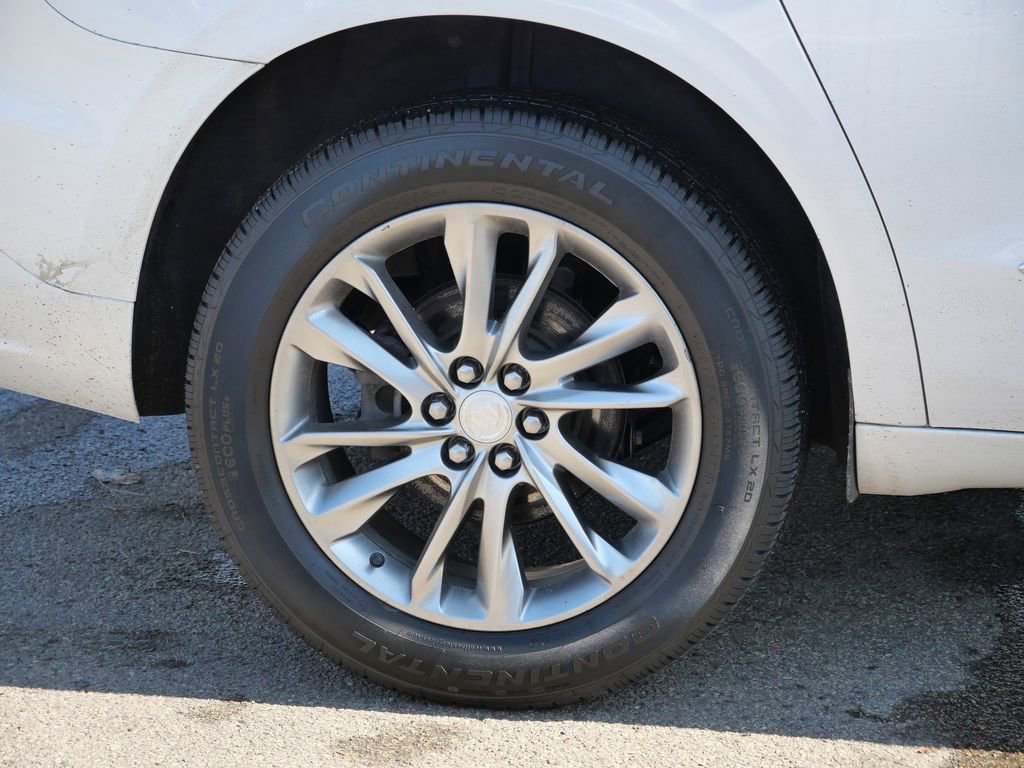 Used 2022 Buick Enclave Avenir w/ Avenir Technology Package image 12