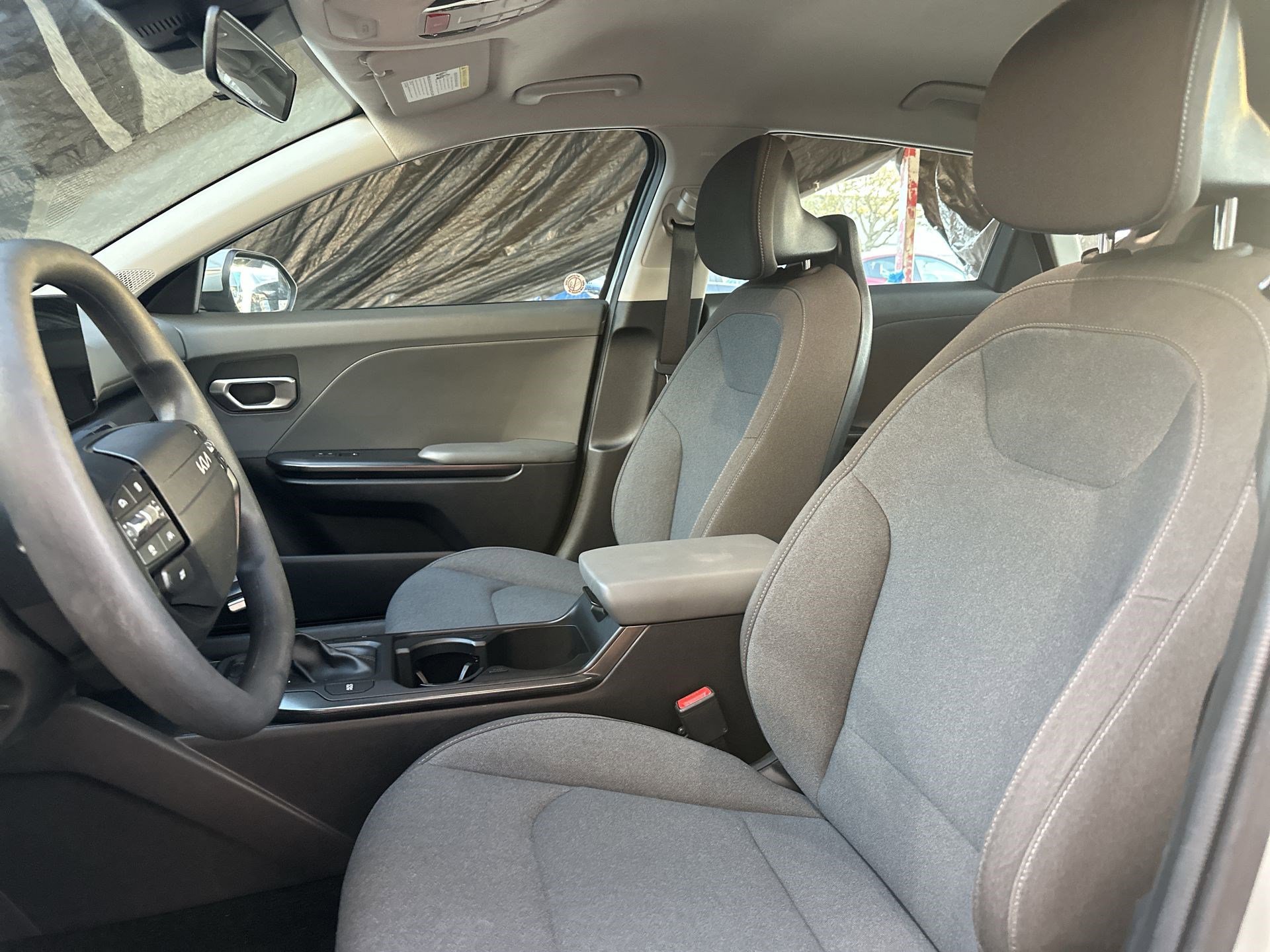 Used 2025 Kia K4 LXS image 13