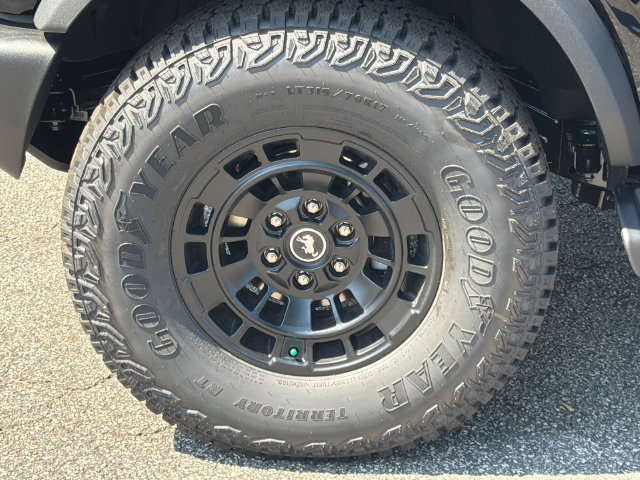 New 2026 Ford Bronco Outer Banks w/ Sasquatch Package AWD/4WD image 14