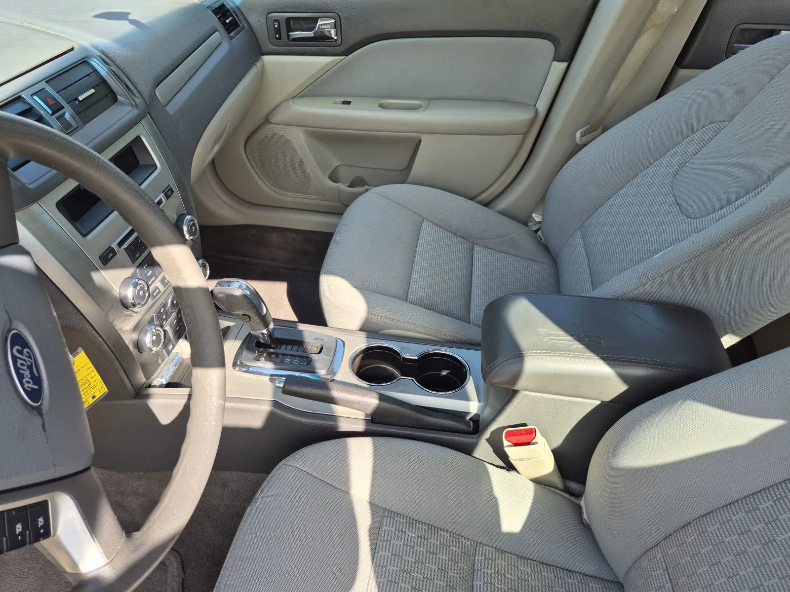 Used 2012 Ford Fusion SE FWD image 14
