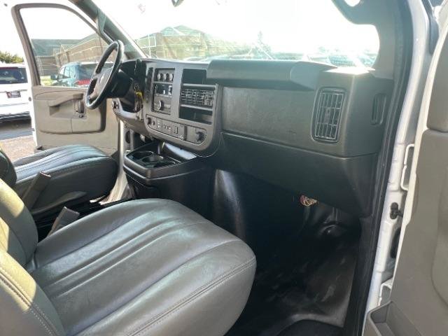 Used 2021 Chevrolet Express 4500 Extended w/ Power Convenience Package RWD image 7