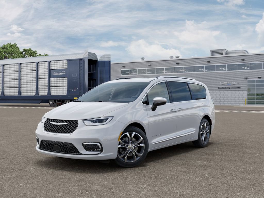 New 2026 Chrysler Pacifica Pinnacle