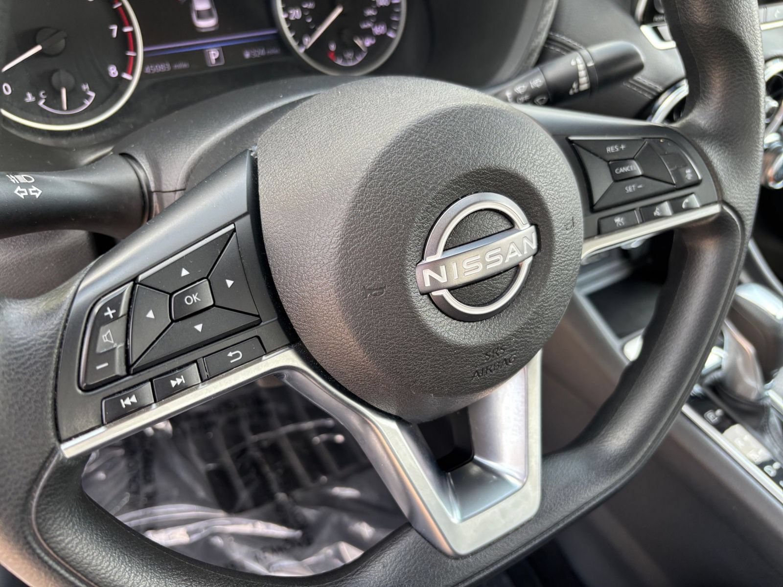 Used 2025 Nissan Sentra SV FWD image 25