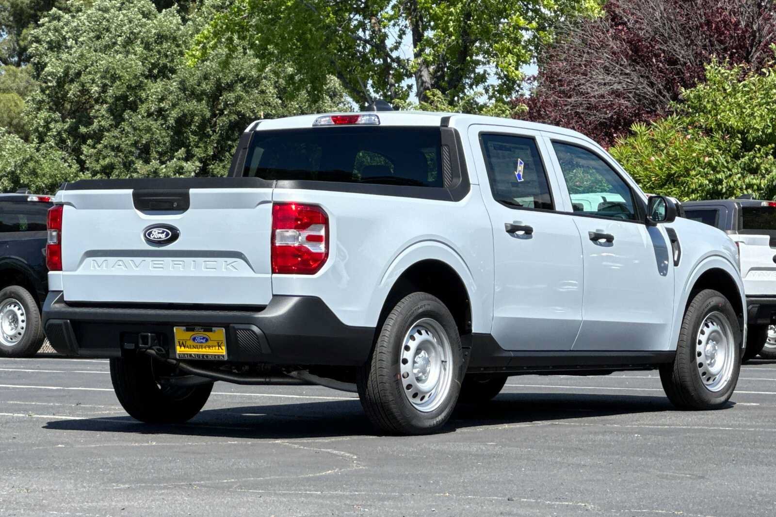 New 2026 Ford Maverick XL AWD/4WD image 4