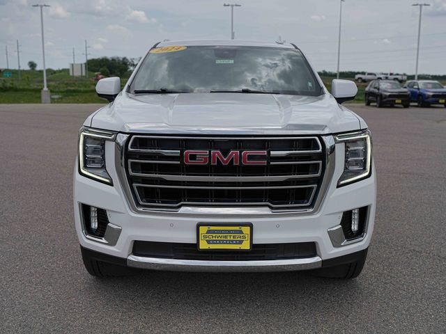 Used 2024 GMC Yukon SLT AWD/4WD image 2