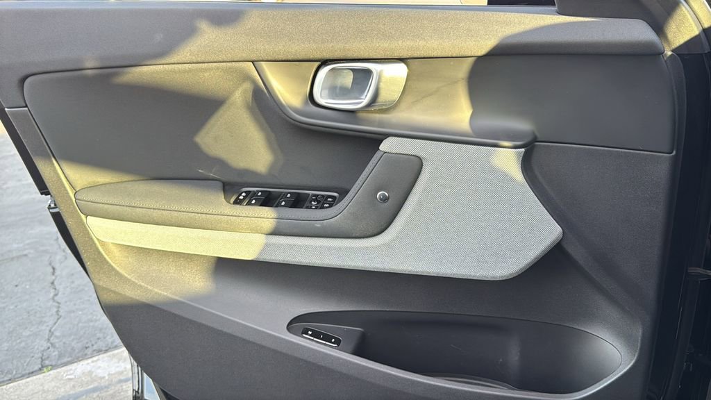 Used 2024 Polestar Polestar 2 w/ Pilot Pack image 23