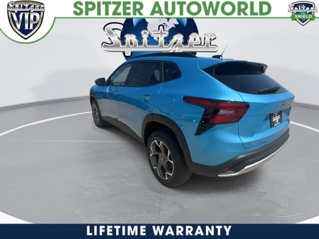 New 2026 Chevrolet Trax LT w/ LT Convenience Package FWD image 6