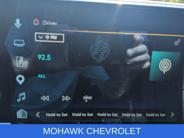 Used 2025 Chevrolet Silverado 1500 High Country w/ High Country Premium Package AWD/4WD image 13