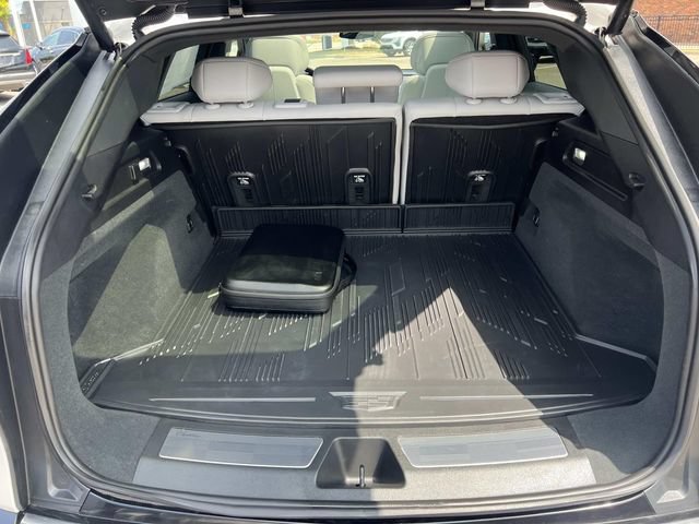 Certified 2024 Cadillac Lyriq Luxury w/ LPO, Floor Liner Package AWD/4WD image 10