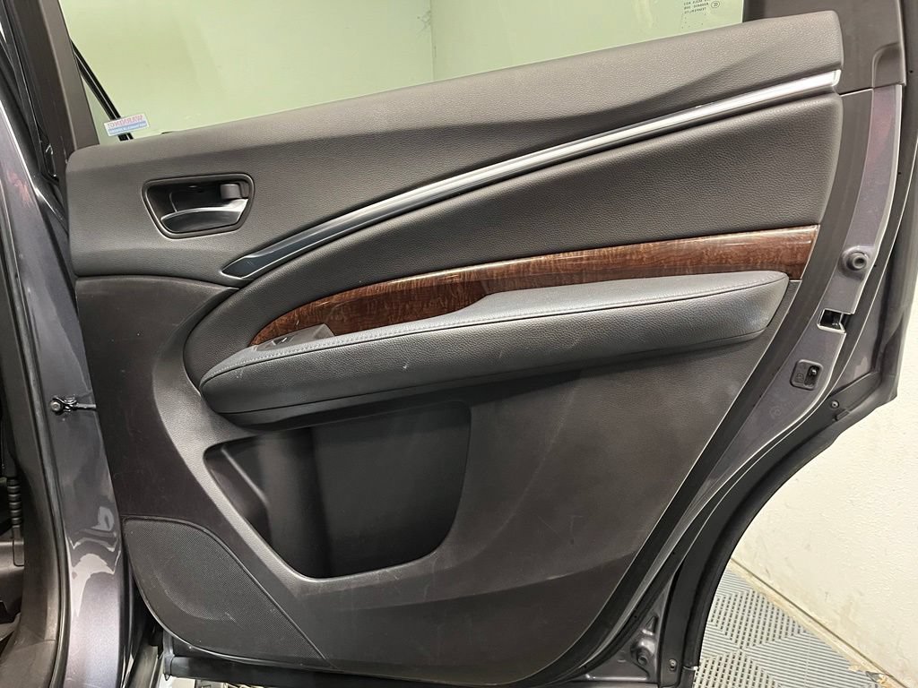 Used 2020 Acura MDX SH-AWD image 18