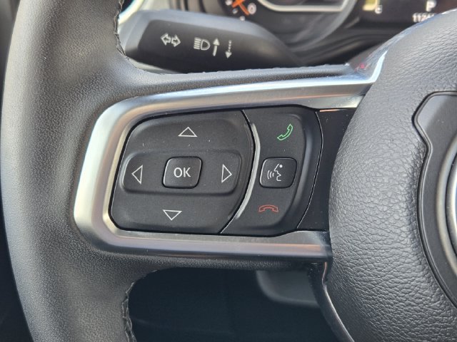 Used 2026 Jeep Wrangler Unlimited Sahara AWD/4WD image 35