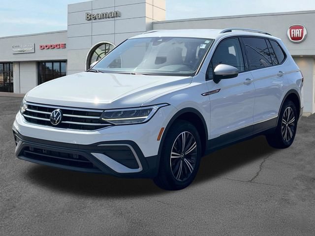 Used 2024 Volkswagen Tiguan SE FWD video 3